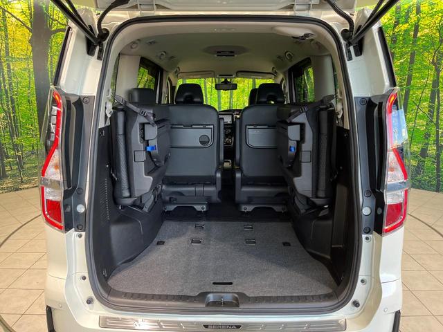 セレナ ｅ－パワー　ハイウェイスターＶ　純正９型ナビ　プロパイロット　全周囲カメラ　衝突軽減　プロパイロット　デジタルインナーミラー　両側パワースライドドア　ＥＴＣ　ドラレコ　フルセグ　Ｂｌｕｅｔｏｏｔｈ　プッシュスタート　スマートキー（12枚目）