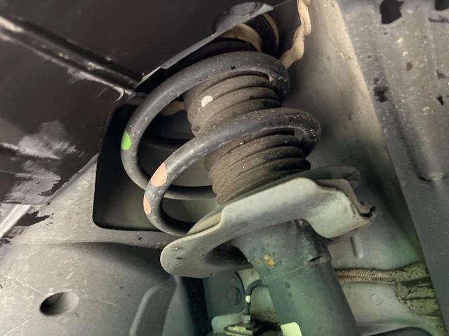 セレナ ｅ－パワー　ハイウェイスターＶ　純正９型ナビ　プロパイロット　全周囲カメラ　衝突軽減　プロパイロット　デジタルインナーミラー　両側パワースライドドア　ＥＴＣ　ドラレコ　フルセグ　Ｂｌｕｅｔｏｏｔｈ　プッシュスタート　スマートキー（20枚目）