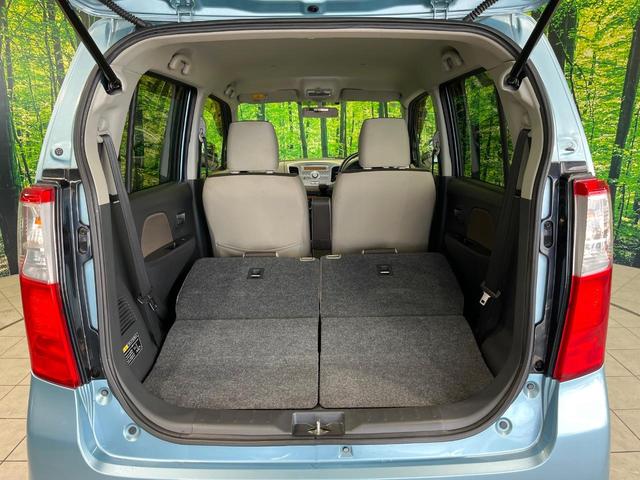 後席を格納すると、これだけの広さが！シーンに合わせたシートアレンジで、大きな荷物も積むことが出来ます♪