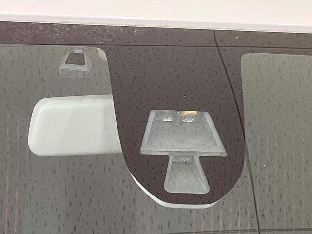 アルトターボＲＳ ベースグレード　ターボ　衝突軽減　ＥＴＣ　シートヒーター　ＬＥＤヘッド　オートエアコン　オートライト　スマートキー　プッシュスタート　革巻きステアリング　パドルシフト　アイドリングストップ　横滑り防止　バニティミラー（3枚目）