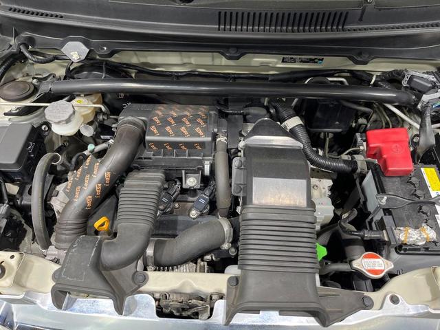 アルトターボＲＳ ベースグレード　ターボ　衝突軽減　ＥＴＣ　シートヒーター　ＬＥＤヘッド　オートエアコン　オートライト　スマートキー　プッシュスタート　革巻きステアリング　パドルシフト　アイドリングストップ　横滑り防止　バニティミラー（18枚目）