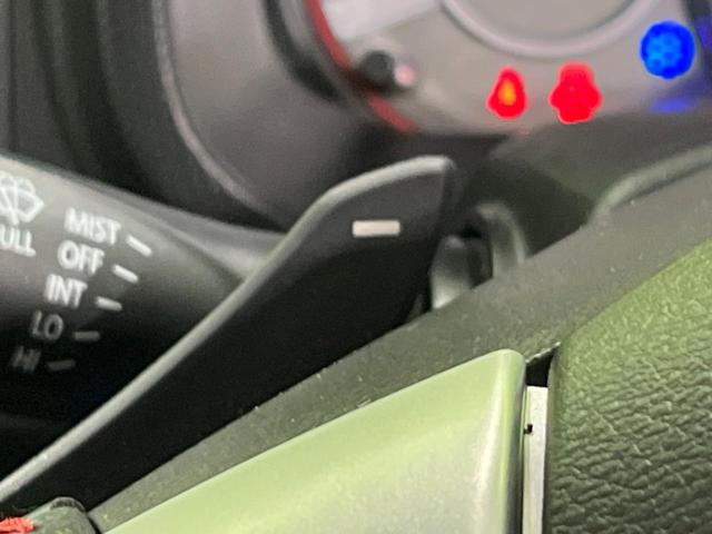 アルトターボＲＳ ベースグレード　ターボ　衝突軽減　ＥＴＣ　シートヒーター　ＬＥＤヘッド　オートエアコン　オートライト　スマートキー　プッシュスタート　革巻きステアリング　パドルシフト　アイドリングストップ　横滑り防止　バニティミラー（39枚目）