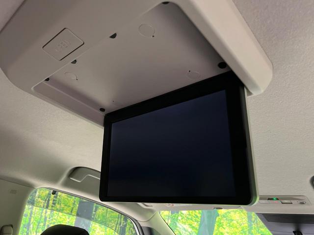 セレナ ハイウェイスターＶ　純正１２．３型ナビ　プロパイロット　全周囲カメラ　後席モニター　両側パワスラ　デジタルインナーミラー　Ｂｌｕｅｔｏｏｔｈ　ＥＴＣ　フルセグ　ＬＥＤヘッド　オートライト　ダブルエアコン　スマートキー（3枚目）