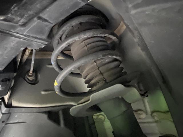 セレナ ハイウェイスターＶ　純正１２．３型ナビ　プロパイロット　全周囲カメラ　後席モニター　両側パワスラ　デジタルインナーミラー　Ｂｌｕｅｔｏｏｔｈ　ＥＴＣ　フルセグ　ＬＥＤヘッド　オートライト　ダブルエアコン　スマートキー（21枚目）