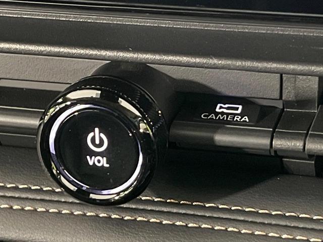 セレナ ハイウェイスターＶ　純正１２．３型ナビ　プロパイロット　全周囲カメラ　後席モニター　両側パワスラ　デジタルインナーミラー　Ｂｌｕｅｔｏｏｔｈ　ＥＴＣ　フルセグ　ＬＥＤヘッド　オートライト　ダブルエアコン　スマートキー（43枚目）