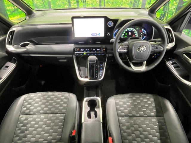 ヴォクシー ハイブリッドＳ－Ｚ　純正１０．５型ナビ機能付ディスプレイオーディオ　バックカメラ　衝突軽減　レーダークルーズ　両側電動スライドドア　Ｂｌｕｅｔｏｏｔｈ　フルセグ　ＥＴＣ　ドラレコ　シートヒーター　リアオートエアコン（2枚目）