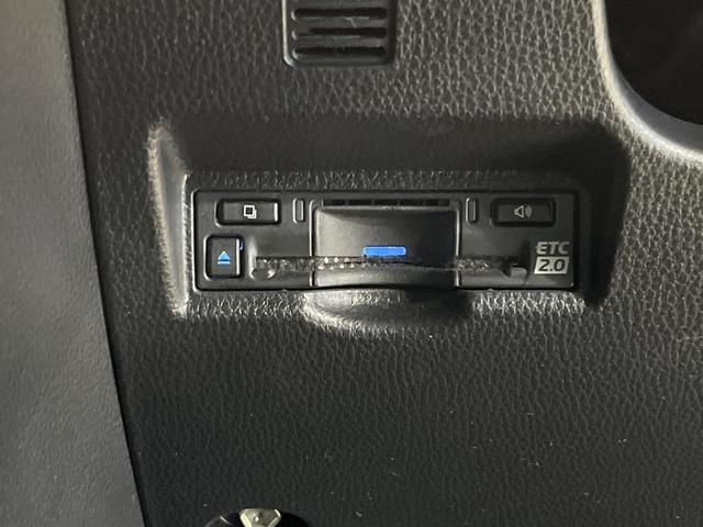 ヴォクシー ハイブリッドＳ－Ｚ　純正１０．５型ナビ機能付ディスプレイオーディオ　バックカメラ　衝突軽減　レーダークルーズ　両側電動スライドドア　Ｂｌｕｅｔｏｏｔｈ　フルセグ　ＥＴＣ　ドラレコ　シートヒーター　リアオートエアコン（32枚目）