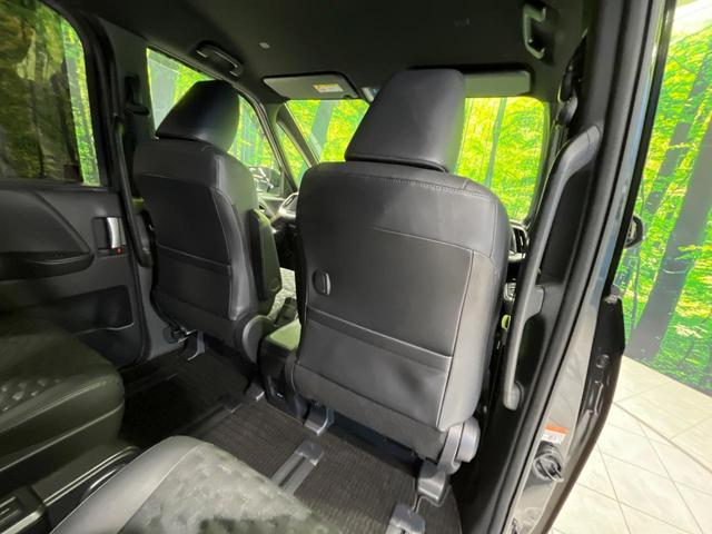 ヴォクシー ハイブリッドＳ－Ｚ　純正１０．５型ナビ機能付ディスプレイオーディオ　バックカメラ　衝突軽減　レーダークルーズ　両側電動スライドドア　Ｂｌｕｅｔｏｏｔｈ　フルセグ　ＥＴＣ　ドラレコ　シートヒーター　リアオートエアコン（35枚目）