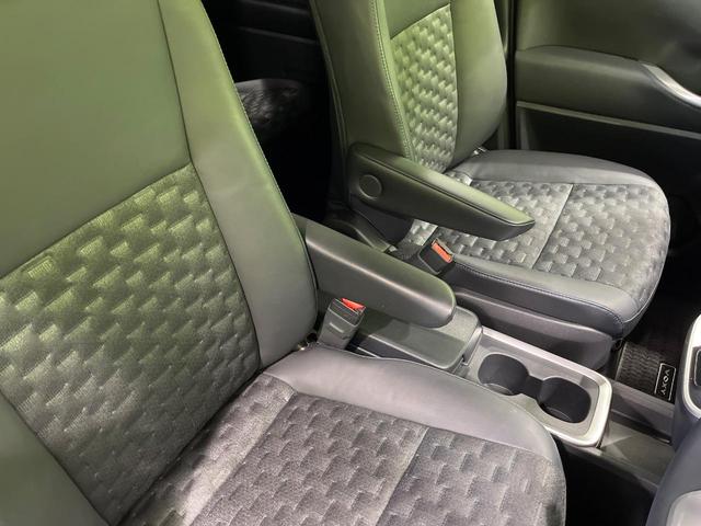 ヴォクシー ハイブリッドＳ－Ｚ　純正１０．５型ナビ機能付ディスプレイオーディオ　バックカメラ　衝突軽減　レーダークルーズ　両側電動スライドドア　Ｂｌｕｅｔｏｏｔｈ　フルセグ　ＥＴＣ　ドラレコ　シートヒーター　リアオートエアコン（38枚目）