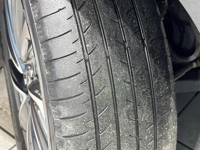 ヴォクシー ハイブリッドＳ－Ｚ　純正１０．５型ナビ機能付ディスプレイオーディオ　バックカメラ　衝突軽減　レーダークルーズ　両側電動スライドドア　Ｂｌｕｅｔｏｏｔｈ　フルセグ　ＥＴＣ　ドラレコ　シートヒーター　リアオートエアコン（61枚目）