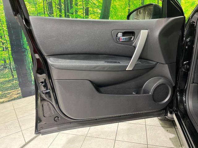 デュアリス ２０Ｇ　ＦＯＵＲ　ガラスルーフ　４ＷＤ　ＳＤナビ　Ｂｌｕｅｔｏｏｔｈ　フルセグ　ＥＴＣ　ＨＩＤヘッド　デュアルオートエアコン　オートライト　スマートキー　革巻きステアリング　電動格納ミラー　プライバシーガラス（36枚目）