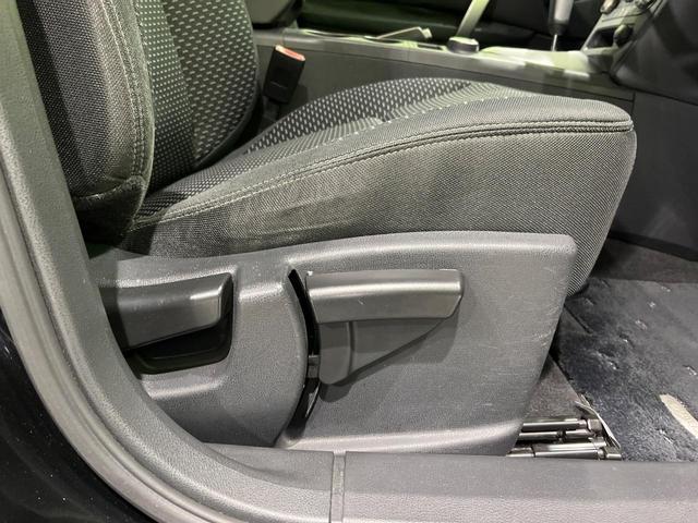 デュアリス ２０Ｇ　ＦＯＵＲ　ガラスルーフ　４ＷＤ　ＳＤナビ　Ｂｌｕｅｔｏｏｔｈ　フルセグ　ＥＴＣ　ＨＩＤヘッド　デュアルオートエアコン　オートライト　スマートキー　革巻きステアリング　電動格納ミラー　プライバシーガラス（47枚目）