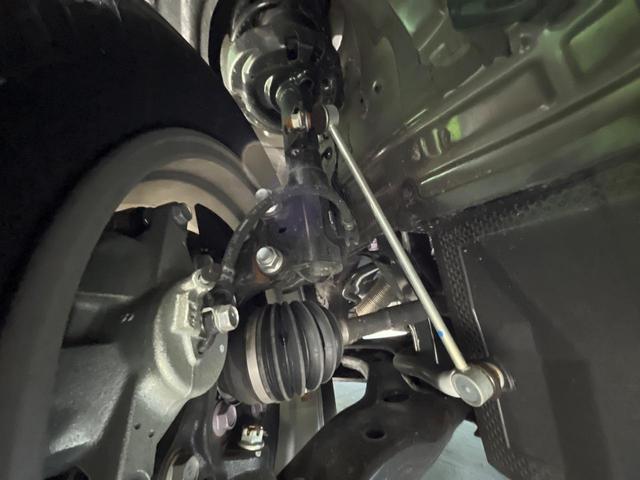 ヴォクシー Ｓ－Ｚ　４ＷＤ　７人乗　純正１０．５型ナビ機能付きディスプレイオーディオ　バックカメラ　衝突軽減　レーダークルーズ　両側電動スライドドア　Ｂｌｕｅｔｏｏｔｈ　フルセグ　ＥＴＣ　ドラレコ　リアオートエアコン（20枚目）