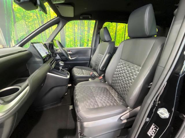 ヴォクシー Ｓ－Ｚ　４ＷＤ　７人乗　純正１０．５型ナビ機能付きディスプレイオーディオ　バックカメラ　衝突軽減　レーダークルーズ　両側電動スライドドア　Ｂｌｕｅｔｏｏｔｈ　フルセグ　ＥＴＣ　ドラレコ　リアオートエアコン（31枚目）