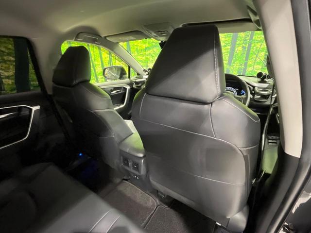 ＲＡＶ４ ハイブリッドＧ　４ＷＤ　寒冷地仕様　純正９型ナビ　衝突軽減　レーダクルーズ　バックカメラ　電動リアゲート　デジタルミラー　Ｂｌｕｅｔｏｏｔｈ　ＥＴＣ　フルセグ　ドラレコ　ＬＥＤヘッド　オートライト　電動格納ミラー（32枚目）