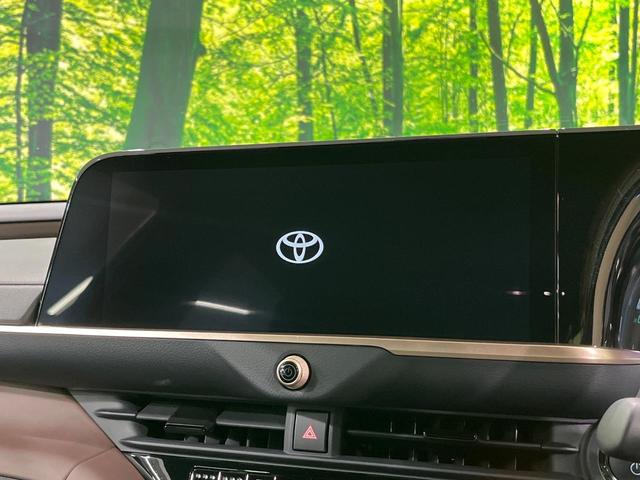 クラウンクロスオーバー Gアドバンスド・レザーパッケージ 4WD メーカー12.3型ディスプレイオーディオ 衝突軽減 全周囲カメラ ETC Bluetooth シートヒーター・エアコン パワーバックドア LEDヘッド ブラインドスポットモニター(3枚目)