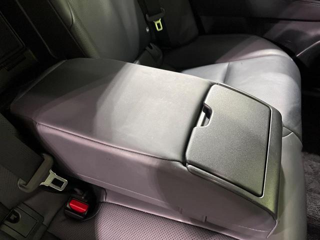 クラウンクロスオーバー Gアドバンスド・レザーパッケージ 4WD メーカー12.3型ディスプレイオーディオ 衝突軽減 全周囲カメラ ETC Bluetooth シートヒーター・エアコン パワーバックドア LEDヘッド ブラインドスポットモニター(34枚目)