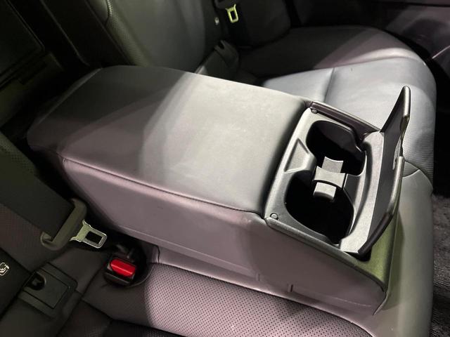 クラウンクロスオーバー Gアドバンスド・レザーパッケージ 4WD メーカー12.3型ディスプレイオーディオ 衝突軽減 全周囲カメラ ETC Bluetooth シートヒーター・エアコン パワーバックドア LEDヘッド ブラインドスポットモニター(40枚目)