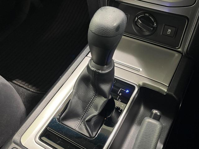 ランドクルーザープラド TX 4WD 7人乗り サンルーフ ルーフレール SDナビ バックカメラ 衝突軽減 レーダークルーズ Bluetooth LEDヘッド オートライト オートハイビーム オートエアコン スマートキー(24枚目)