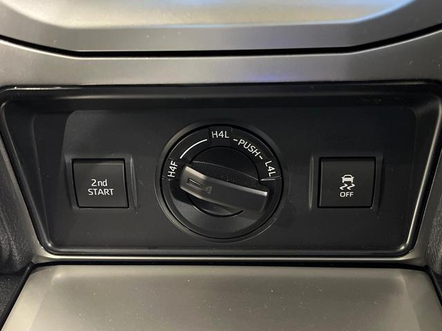 ランドクルーザープラド TX 4WD 7人乗り サンルーフ ルーフレール SDナビ バックカメラ 衝突軽減 レーダークルーズ Bluetooth LEDヘッド オートライト オートハイビーム オートエアコン スマートキー(38枚目)