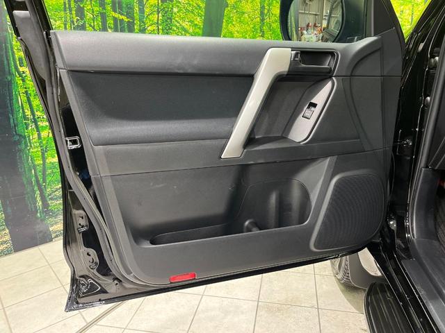 ランドクルーザープラド TX 4WD 7人乗り サンルーフ ルーフレール SDナビ バックカメラ 衝突軽減 レーダークルーズ Bluetooth LEDヘッド オートライト オートハイビーム オートエアコン スマートキー(44枚目)