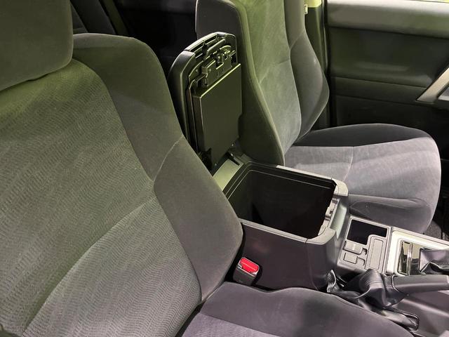 ランドクルーザープラド TX 4WD 7人乗り サンルーフ ルーフレール SDナビ バックカメラ 衝突軽減 レーダークルーズ Bluetooth LEDヘッド オートライト オートハイビーム オートエアコン スマートキー(49枚目)