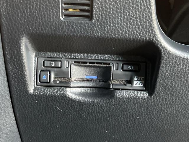 ヴォクシー S-Z 4WD 寒冷地仕様 モデリスタエアロ 快適利便PKG 純正10.5型ナビ機能付きディスプレイオーディオ 14型後席モニター パワーバックドア 両側パワースライドドア ETC シートヒーター ステリモ(31枚目)