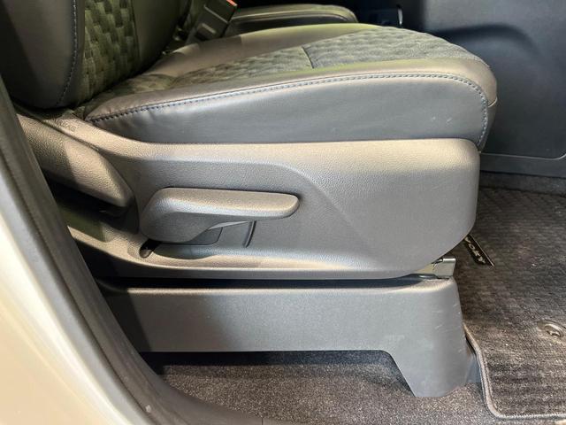 ヴォクシー S-Z 4WD 寒冷地仕様 モデリスタエアロ 快適利便PKG 純正10.5型ナビ機能付きディスプレイオーディオ 14型後席モニター パワーバックドア 両側パワースライドドア ETC シートヒーター ステリモ(49枚目)