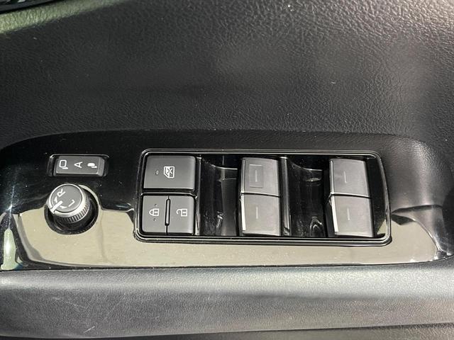 アルファード ２．５Ｓ　後席モニター　両側電動ドア　純正９型ディスプレイオーディオ　バックカメラ　衝突軽減　ＥＴＣ　Ｂｌｕｅｔｏｏｔｈ　レーダークルーズ　ＬＥＤヘッド・フォグ　クリアランスソナー　リアオートエアコン（52枚目）