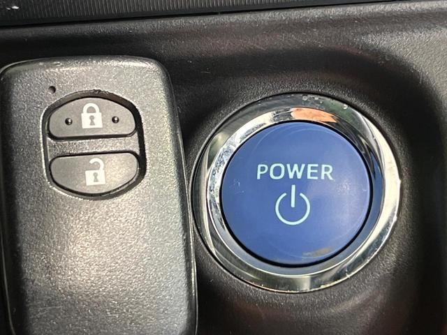 アクア Ｓスタイルブラック　純正ナビ　バックカメラ　衝突軽減　オートマチックハイビーム　ＥＴＣ　Ｂｌｕｅｔｏｏｔｈ　ドラレコ　オートライト　オートエアコン　電動格納ミラー　バニティミラー　プライバシーガラス　プッシュスタート（29枚目）