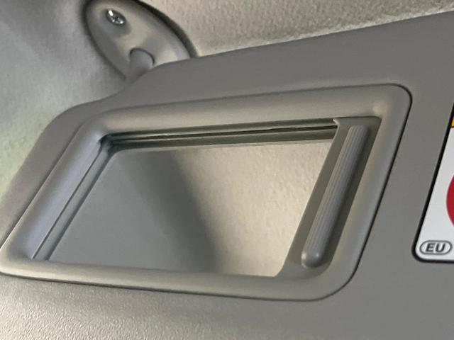 アクア Ｓスタイルブラック　純正ナビ　バックカメラ　衝突軽減　オートマチックハイビーム　ＥＴＣ　Ｂｌｕｅｔｏｏｔｈ　ドラレコ　オートライト　オートエアコン　電動格納ミラー　バニティミラー　プライバシーガラス　プッシュスタート（41枚目）