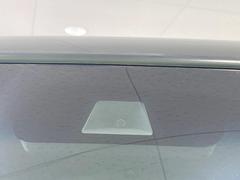 【ホンダセンシング】走行中に前方の車両等を認識し、衝突しそうな時は警報とブレーキで衝突回避と被害軽減をアシスト。より安全にドライブをお楽しみいただけます。 3
