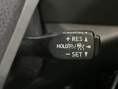 �ڥ졼�������롼������ȥ�����۹�®ƻϩ�Ǥ�Ĺ��Υ���Ԥ��ڤˡ�����ư��®�٤��ݤĥ��롼������ȥ����뤬�����ͷڸ������ƥ��Ϣ�Ȥ��������μ�ξ���Τ��Ƽִ֤��ݤĤ褦��®��Ĵ�ᤷ�Ƥ���ޤ����� 4