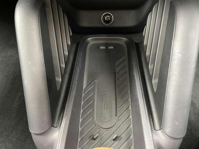 ＭＩＮＩ クーパーＳＥ　クラシック・トリム　弊社元デモカー・ＣＬＡＳＳＩＣ　ＴＲＩＭ・充電器付属（32枚目）