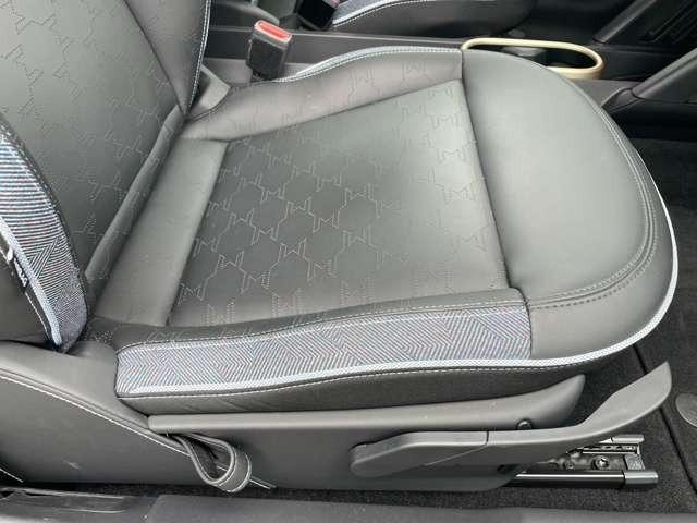 ＭＩＮＩ クーパーＳＥ　クラシック・トリム　弊社元デモカー・ＣＬＡＳＳＩＣ　ＴＲＩＭ・充電器付属（35枚目）