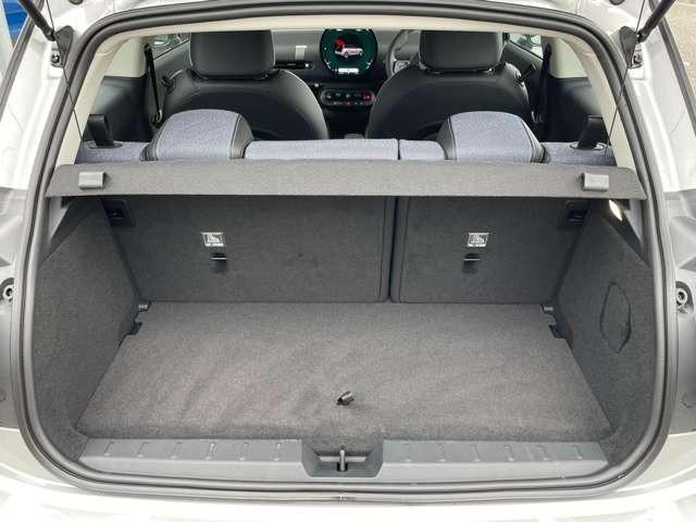 ＭＩＮＩ クーパーＳＥ　クラシック・トリム　弊社元デモカー・ＣＬＡＳＳＩＣ　ＴＲＩＭ・充電器付属（41枚目）