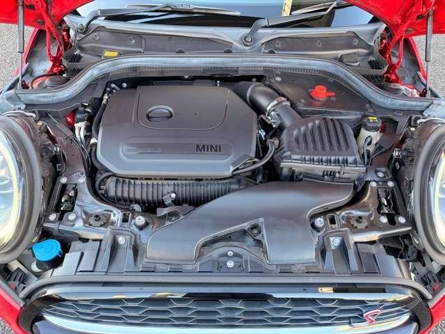 ＭＩＮＩ クーパーＳ　ＭＴ車・中期型・ナビ（4枚目）