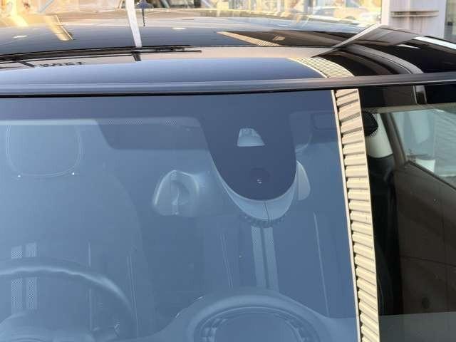 ＭＩＮＩ クーパーＳ　ＭＴ車・中期型・ナビ（9枚目）