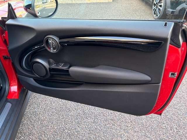 ＭＩＮＩ クーパーＳ　ＭＴ車・中期型・ナビ（18枚目）
