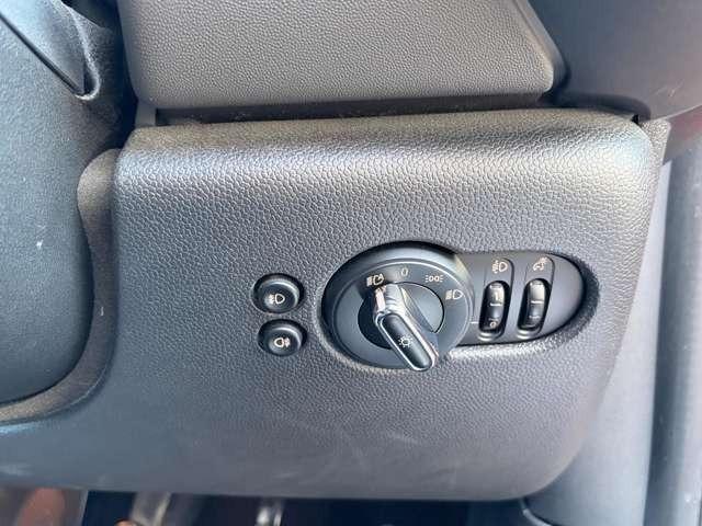 ＭＩＮＩ クーパーＳ　ＭＴ車・中期型・ナビ（19枚目）