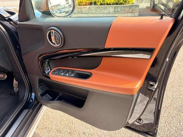 ＭＩＮＩ クーパーＤ　クロスオーバー　本革レザーシート・シートヒーター（17枚目）