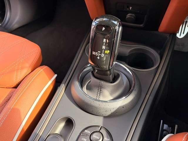 ＭＩＮＩ クーパーＤ　クロスオーバー　本革レザーシート・シートヒーター（28枚目）