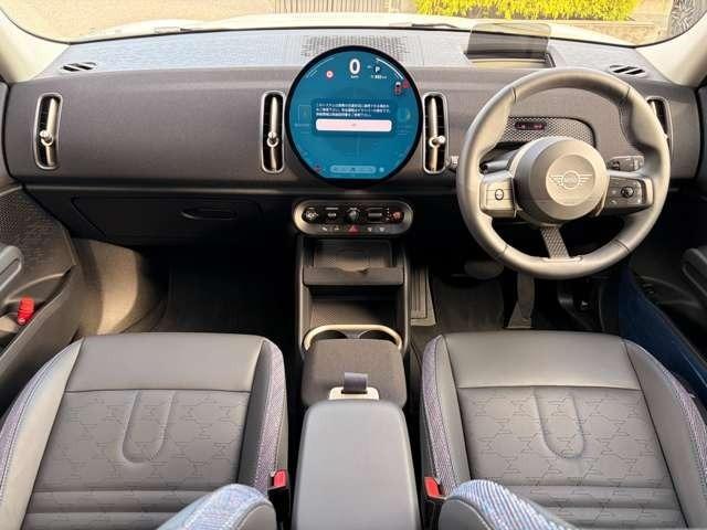 ＭＩＮＩ カントリーマンＣ　クラシック・トリム　弊社元デモカー・ＣＬＡＳＳＩＣ　ＴＲＩＭ（2枚目）