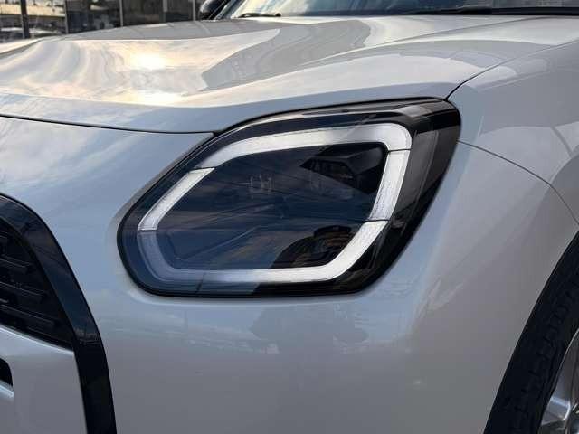 ＭＩＮＩ カントリーマンＣ　クラシック・トリム　弊社元デモカー・ＣＬＡＳＳＩＣ　ＴＲＩＭ（5枚目）