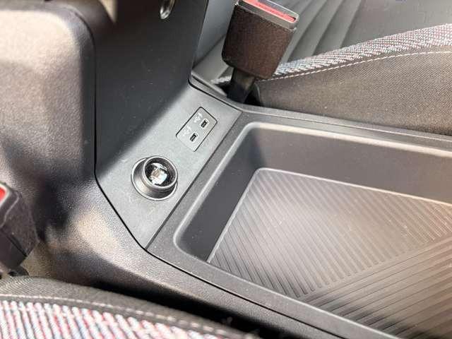 ＭＩＮＩ カントリーマンＣ　クラシック・トリム　弊社元デモカー・ＣＬＡＳＳＩＣ　ＴＲＩＭ（35枚目）