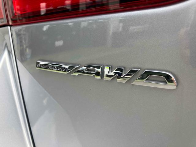 レヴォーグ １．６ＧＴアイサイト　４ＷＤ　ドライブレコーダー　ＥＴＣ　バックカメラ　ナビ　ＴＶ　クリアランスソナー　オートクルーズコントロール　レーンアシスト　衝突被害軽減システム　アルミホイール　オートライト　ＬＥＤヘッドランプ（17枚目）