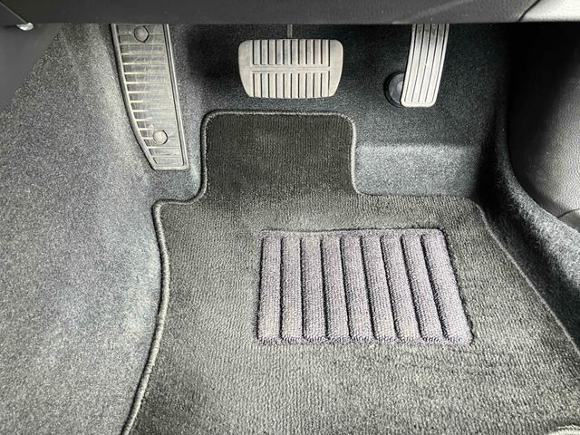 レヴォーグ １．６ＧＴアイサイト　４ＷＤ　ドライブレコーダー　ＥＴＣ　バックカメラ　ナビ　ＴＶ　クリアランスソナー　オートクルーズコントロール　レーンアシスト　衝突被害軽減システム　アルミホイール　オートライト　ＬＥＤヘッドランプ（26枚目）