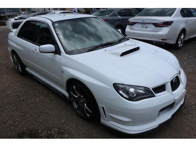 インプレッサ ＷＲＸ　ＳＴＩマフラー　ブリッツ車高調　ウェッズスポーツ１８インチＡＷ　クスコタワーバー　ＳＴＩサイドスポイラー　グレッディターボタイマー　ピボットブーストメーター　ＭＯＭＯステアリング　５ＭＴターボ　買取車（26枚目）