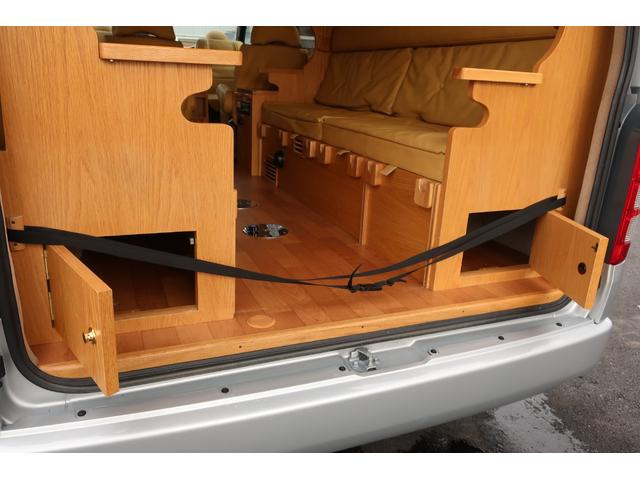 座席下収納　後方からもアクセス可能です☆