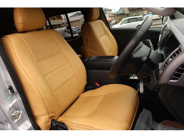 シートのへたりも少なく綺麗に保たれております☆